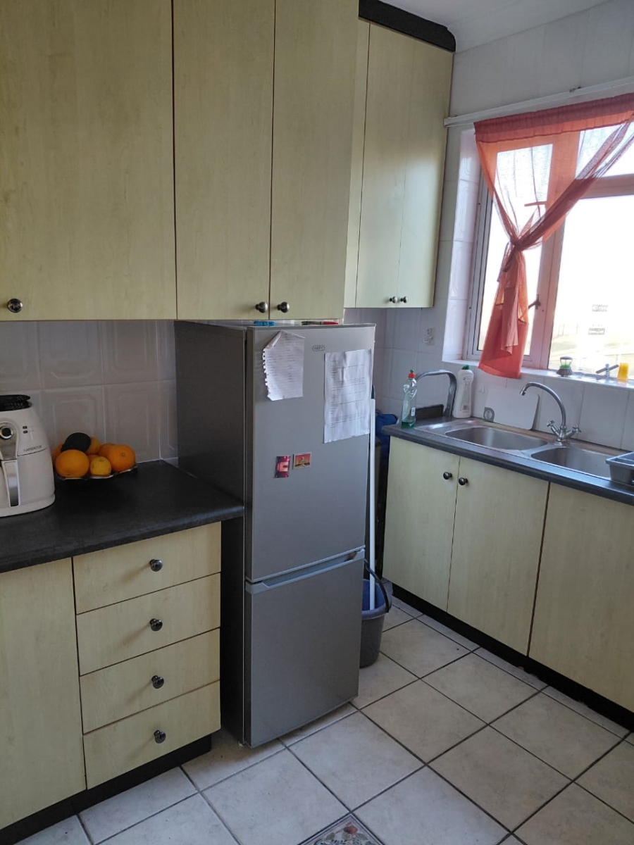 To Let 2 Bedroom Property for Rent in Summerstrand Eastern Cape